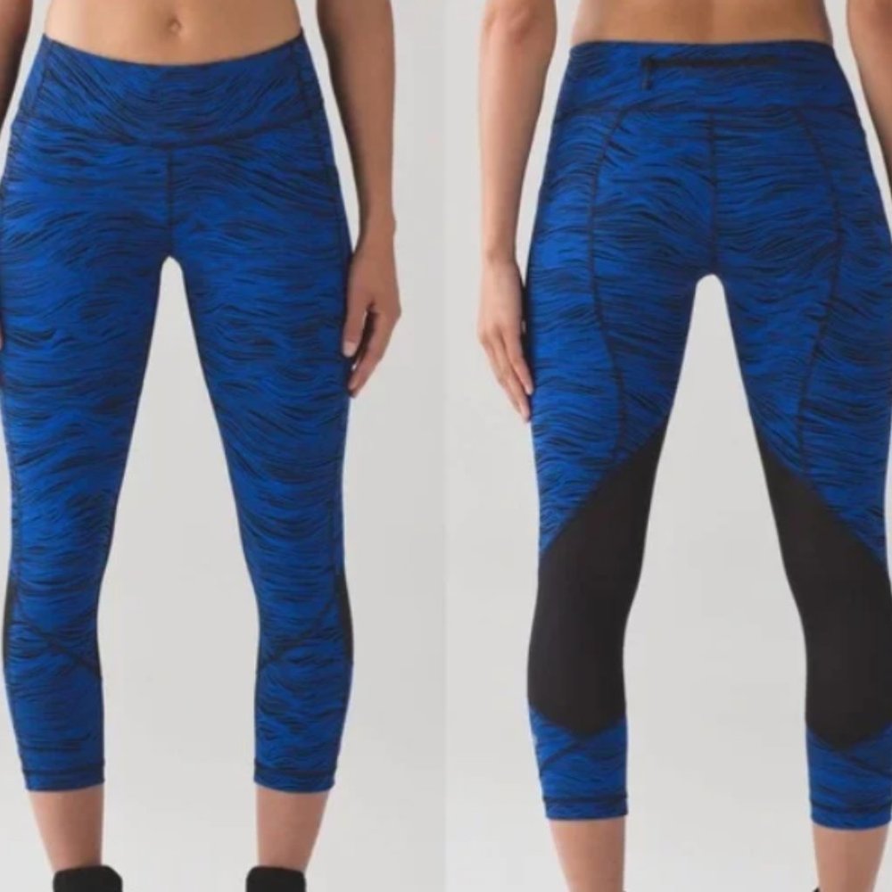 Lululemon Pace Rival Crop  Life Lines Cerulean Blue Black / Black SIZE:4